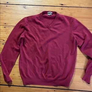 Elegant Burgundy V-Neck Sweater for Men. Cashmere. Made in Italy